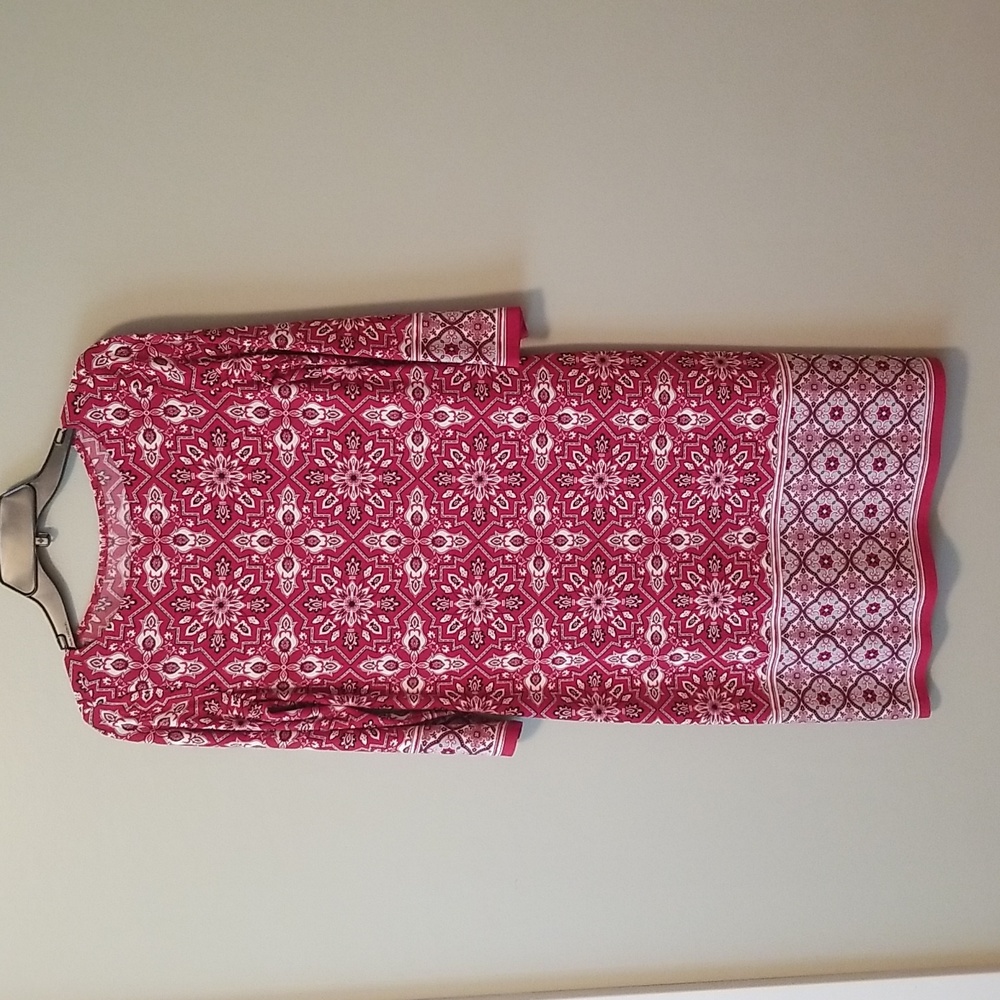 NWOT STITCHFIX Size 6-8 (no tag), Red 3/4 length sleeve pull over style dress.